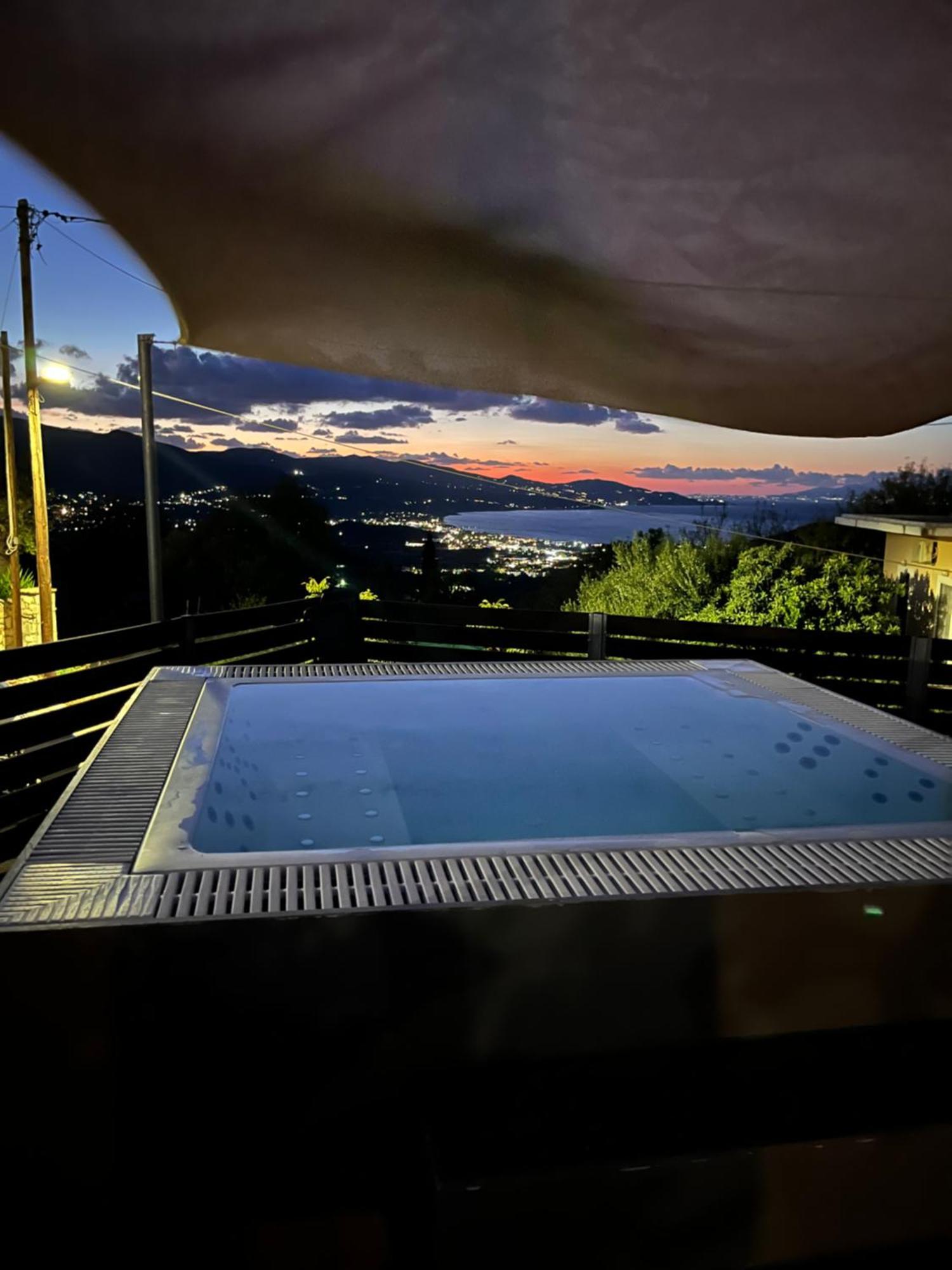 Villa Thea - Τhe View 1St Floor Áno Yerakaríon Eksteriør bilde